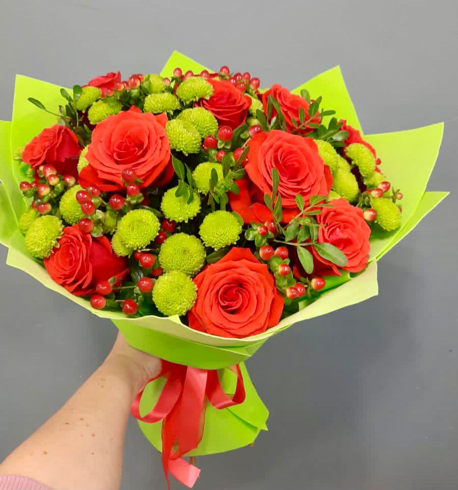 Букет цветов из: Хризантемы и Розы в Букановской