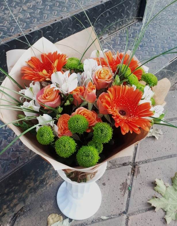 Букет цветов из: Герберы, Хризантемы, Альстромерии и Розы в Букановской