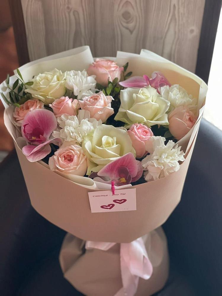 Букет цветов из: Орхидеи, Розы и Гвоздики в Букановской