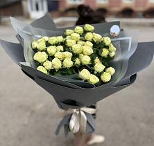 Букет Белые кустовые розы Солинеро в Букановской