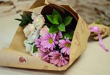 Букет цветов из:  Розы и Хризантемы #REPLACE_PRED# Букановской