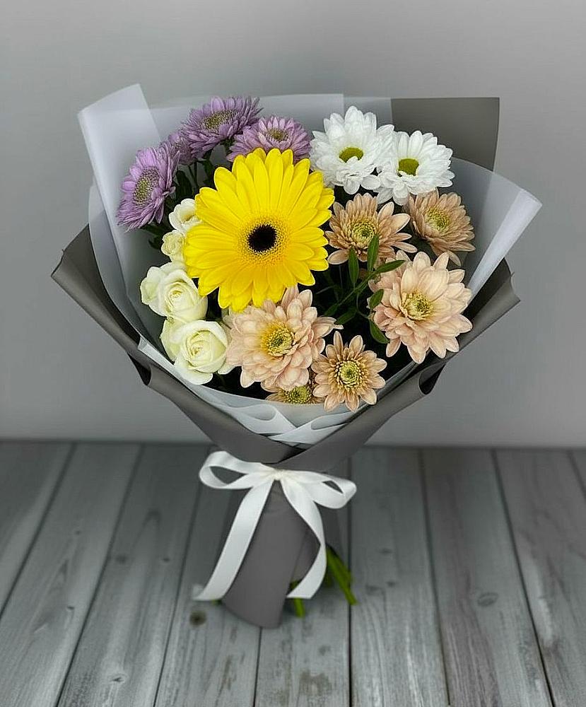 Букет цветов из: Розы, Герберы и Хризантемы в Букановской