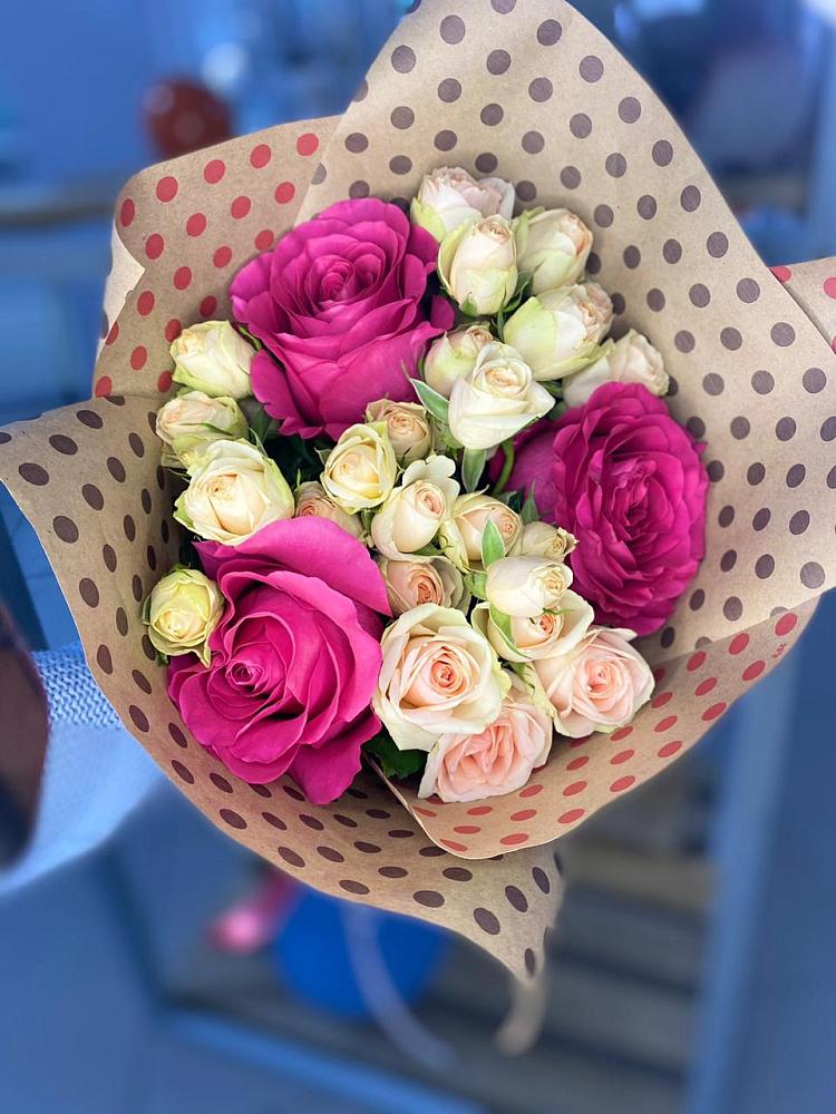 Букет цветов из: Розы в Букановской