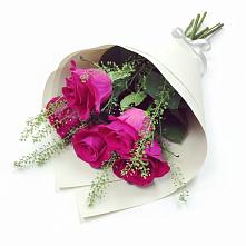 Букет цветов из:  Розы в Букановской