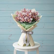 Букет цветов из:  Орхидеи и Розы в Букановской