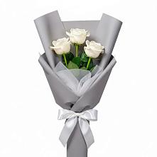 Букет 3 белые розы в Букановской