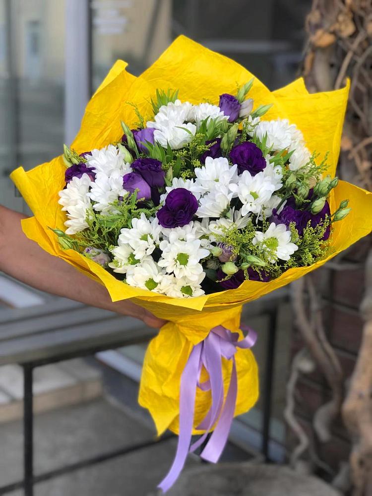 Букет цветов из: Ирисы, Хризантемы и Ромашки в Букановской