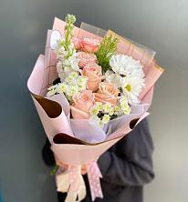 Букет цветов из:  Хризантемы и Розы в Букановской