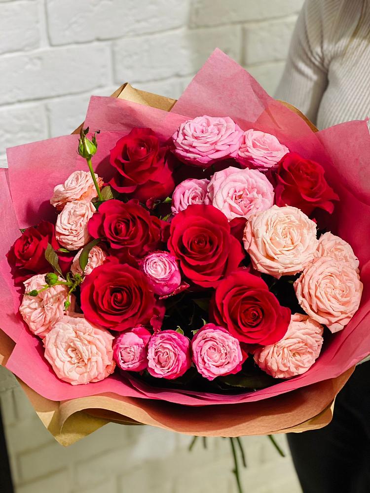 Букет цветов из: Розы в Букановской