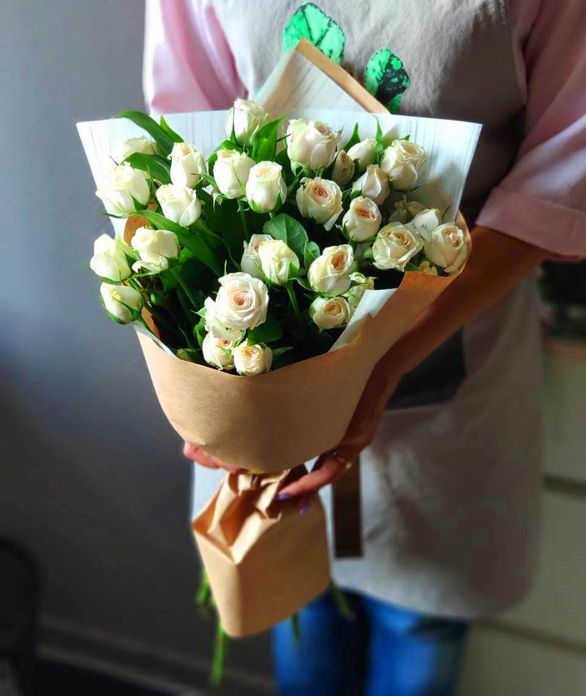 Букет цветов из: Розы в Букановской