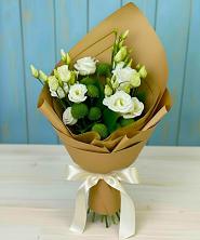 Букет цветов из:  Хризантемы и Лизиантусы в Букановской