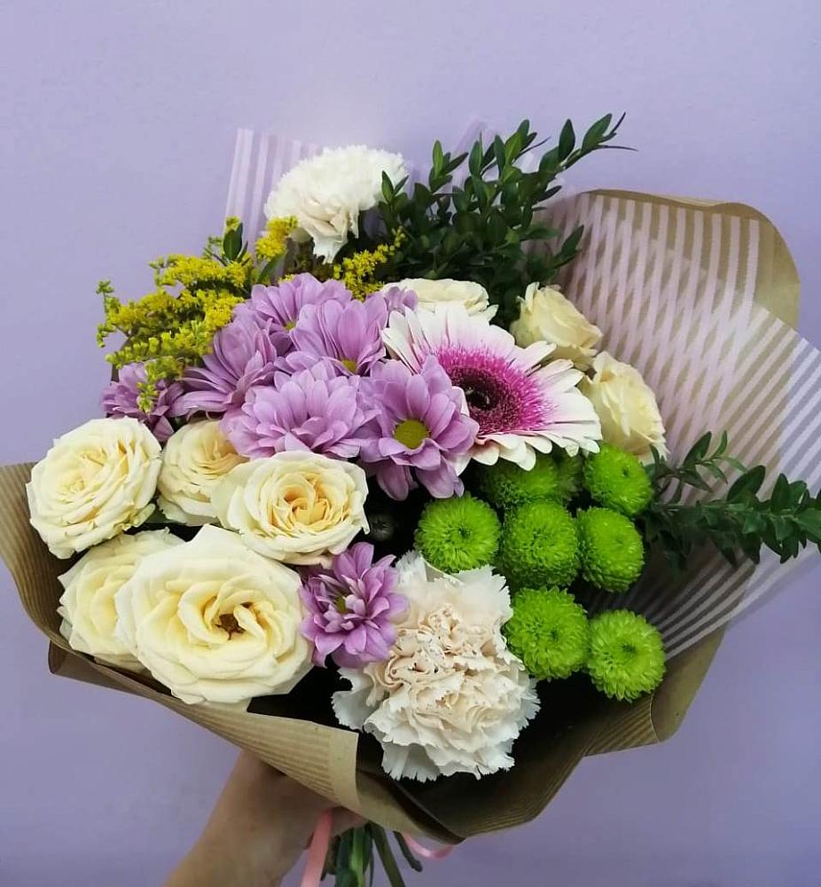 Букет цветов из: Хризантемы, Розы, Гвоздики и Герберы в Букановской