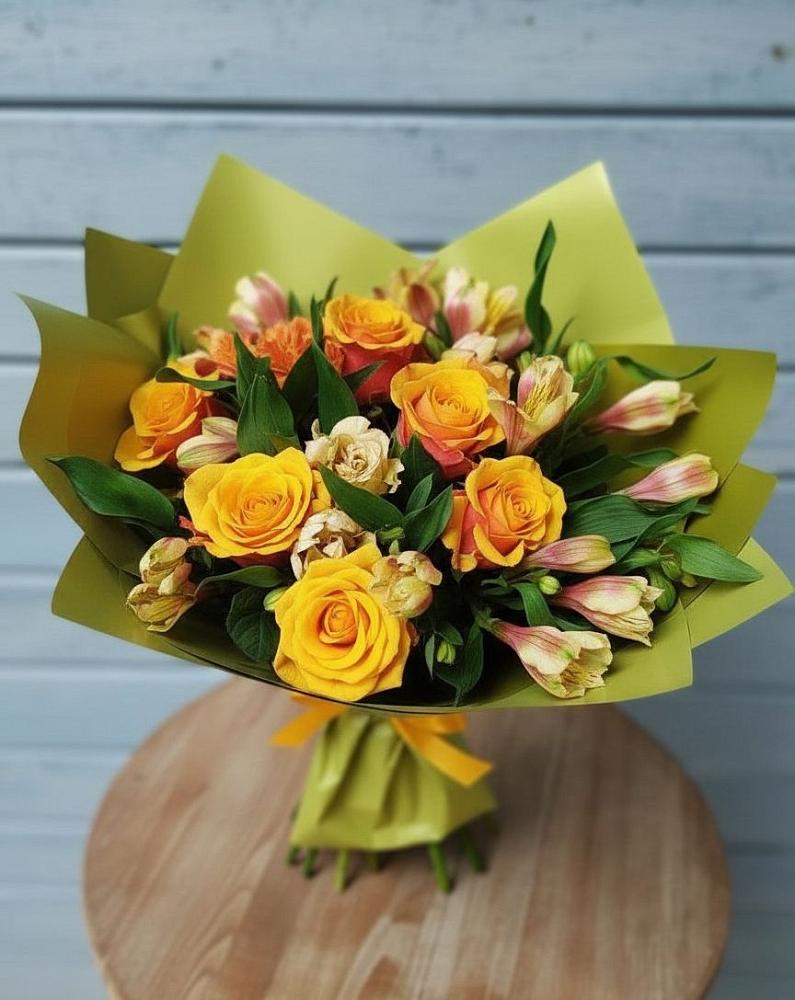 Букет цветов из: Альстромерии и Розы в Букановской
