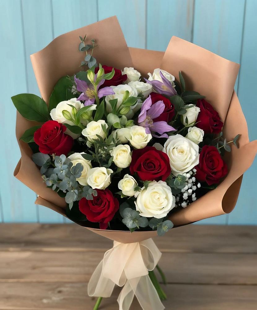 Букет цветов из: Розы и Альстромерии в Букановской
